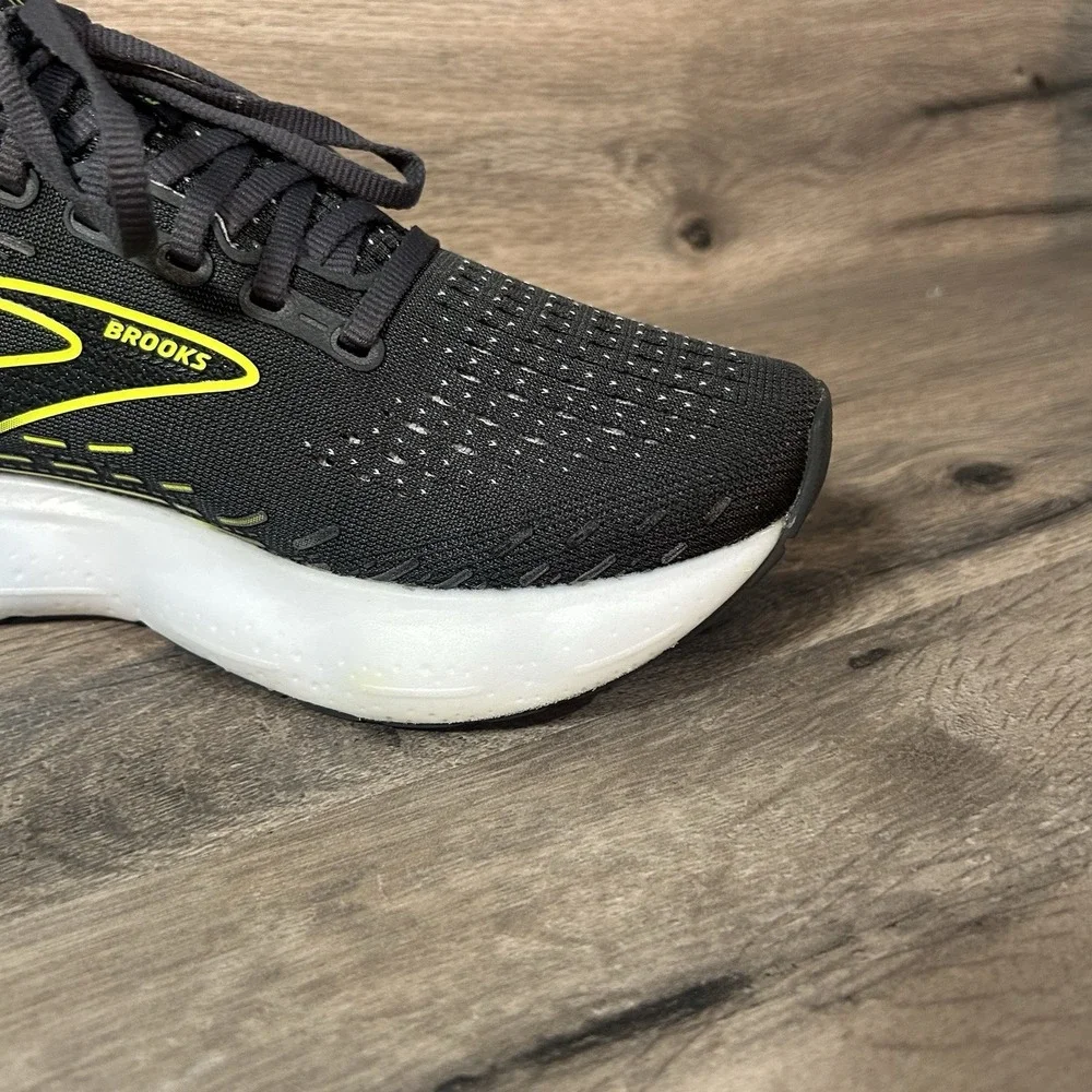 Brooks Glycerin 20 Men's Size 8 B  Running Shoes gray Yellow